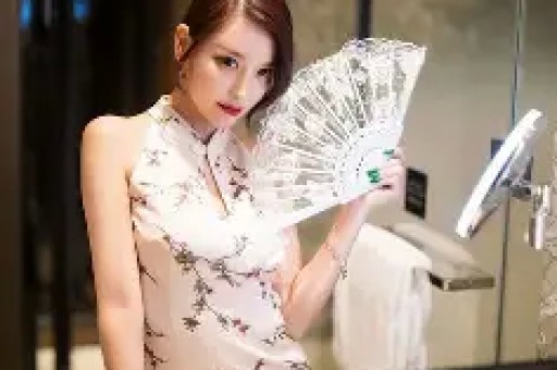 网红司晓迪直播骂白鹿素颜普通、媚男看不起人！评论区翻车连闺蜜都拆台蹭热度翻车最快的一次