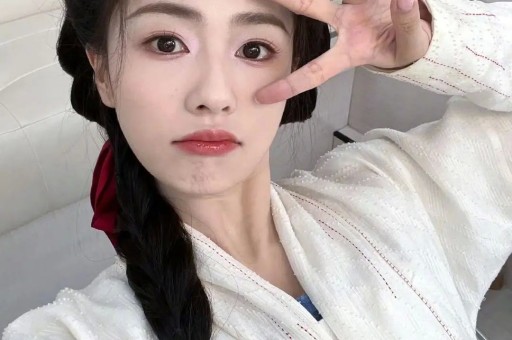 好久没见过明星公开吐槽明星了这姐说话好猛……
